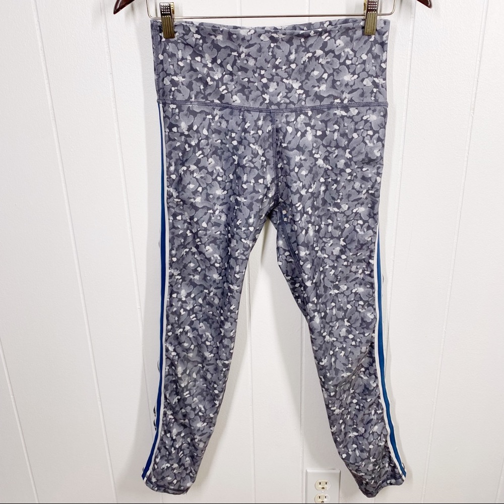 Aerie Grey Print Move Leggings 7/8 Length Medium